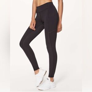 Lululemon Fast & Free 7/8 Tight II *Non-Reflective Nulux 25"
Black
W5BXQS
Size 4